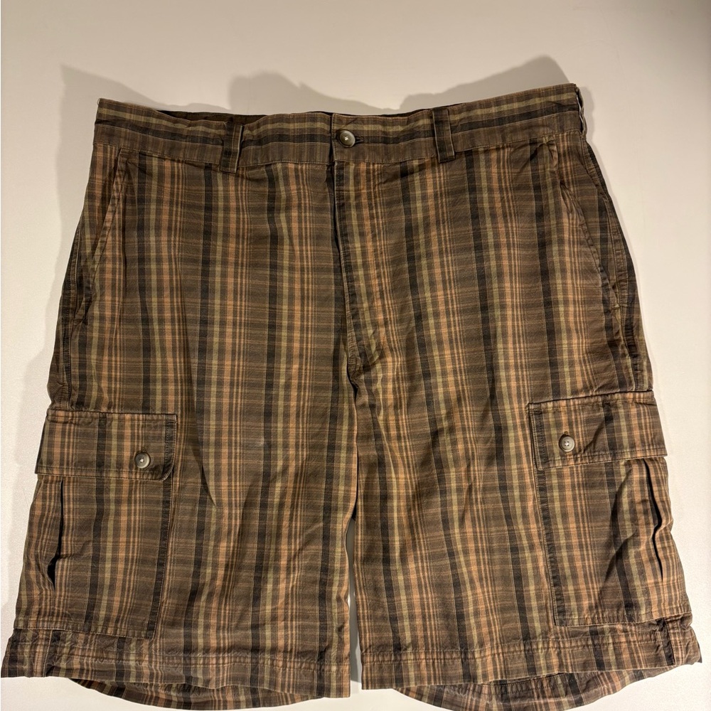 Men's Plaid Cargo Shorts in Brown